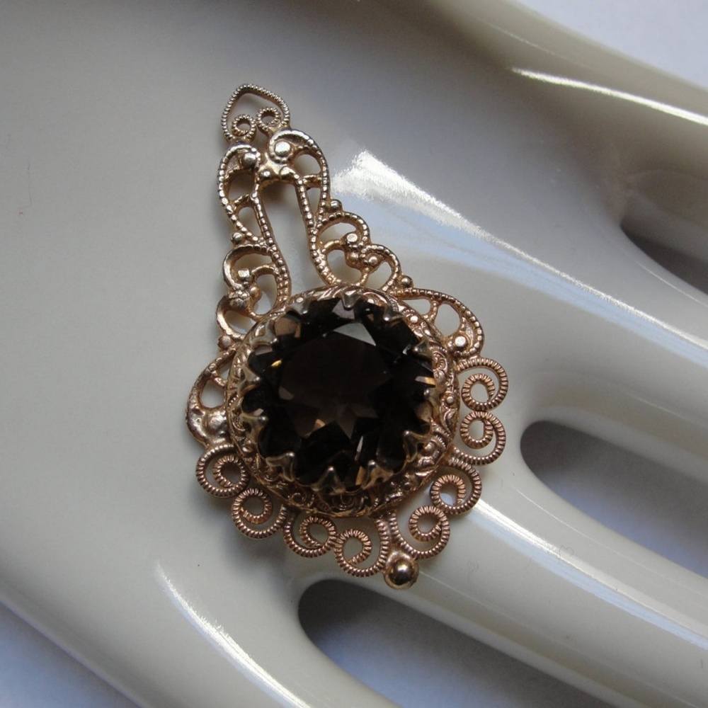 Hobe Pendant - Picture 4 of 14